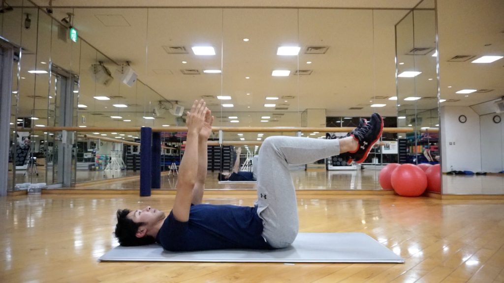 デッドバグ,インナーマッスル,筋トレ